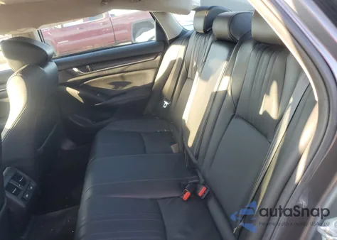 2021 Honda Accord Hybrid Exl z USA, uszkodzony, nr VIN 1HGCV3F52MA012638